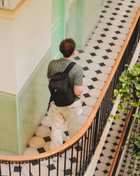 حقيبة ظهر قابلة للتعبئة سوداء بالكامل